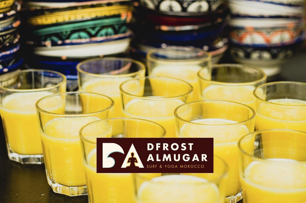 Dfrost Almugar Surf And Yoga Albergue Taghazout Exterior foto