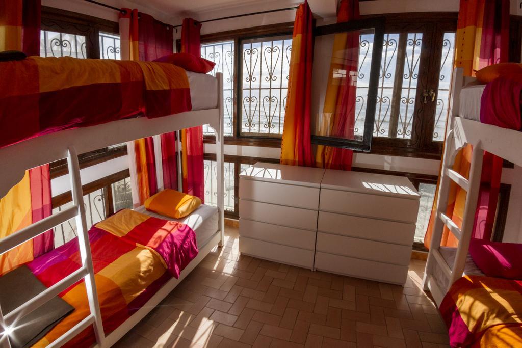 Dfrost Almugar Surf And Yoga Albergue Taghazout Exterior foto