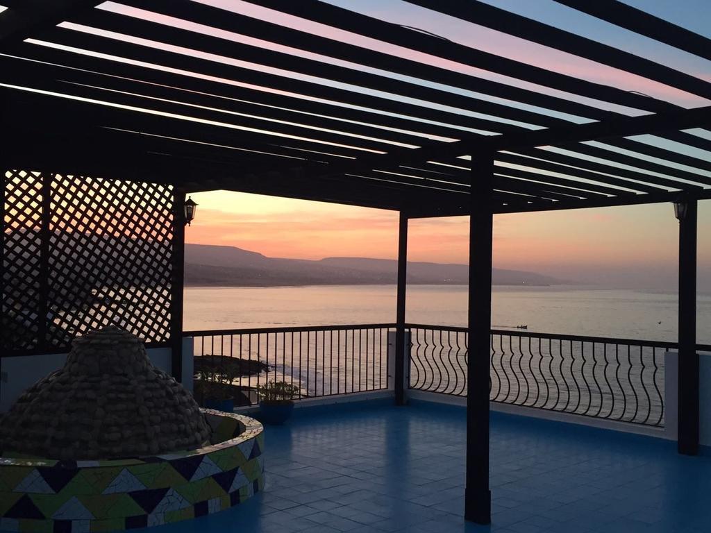 Dfrost Almugar Surf And Yoga Albergue Taghazout Exterior foto