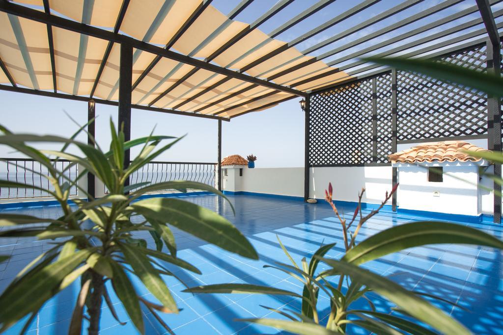 Dfrost Almugar Surf And Yoga Albergue Taghazout Exterior foto